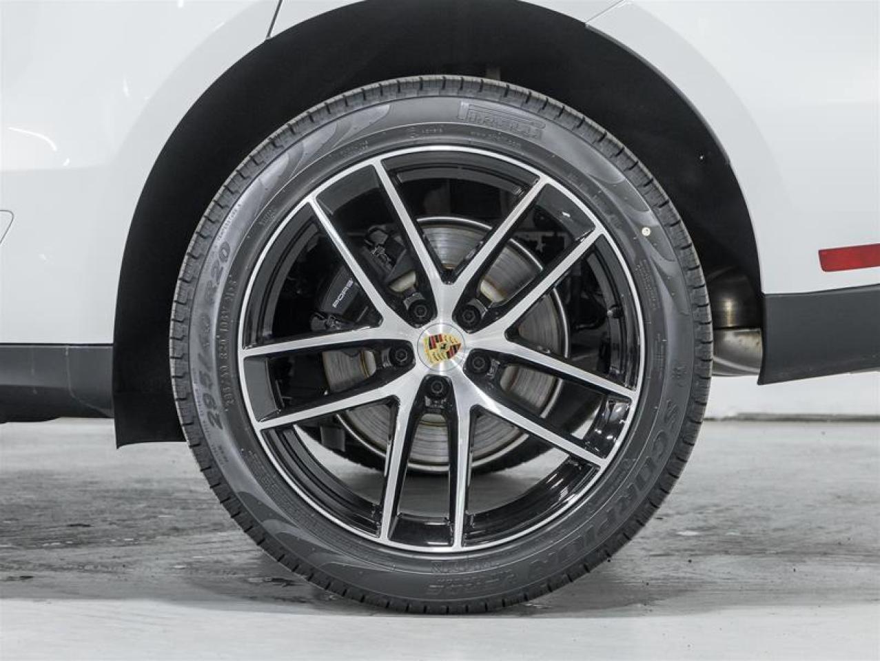 2026 Porsche Macan  Photo