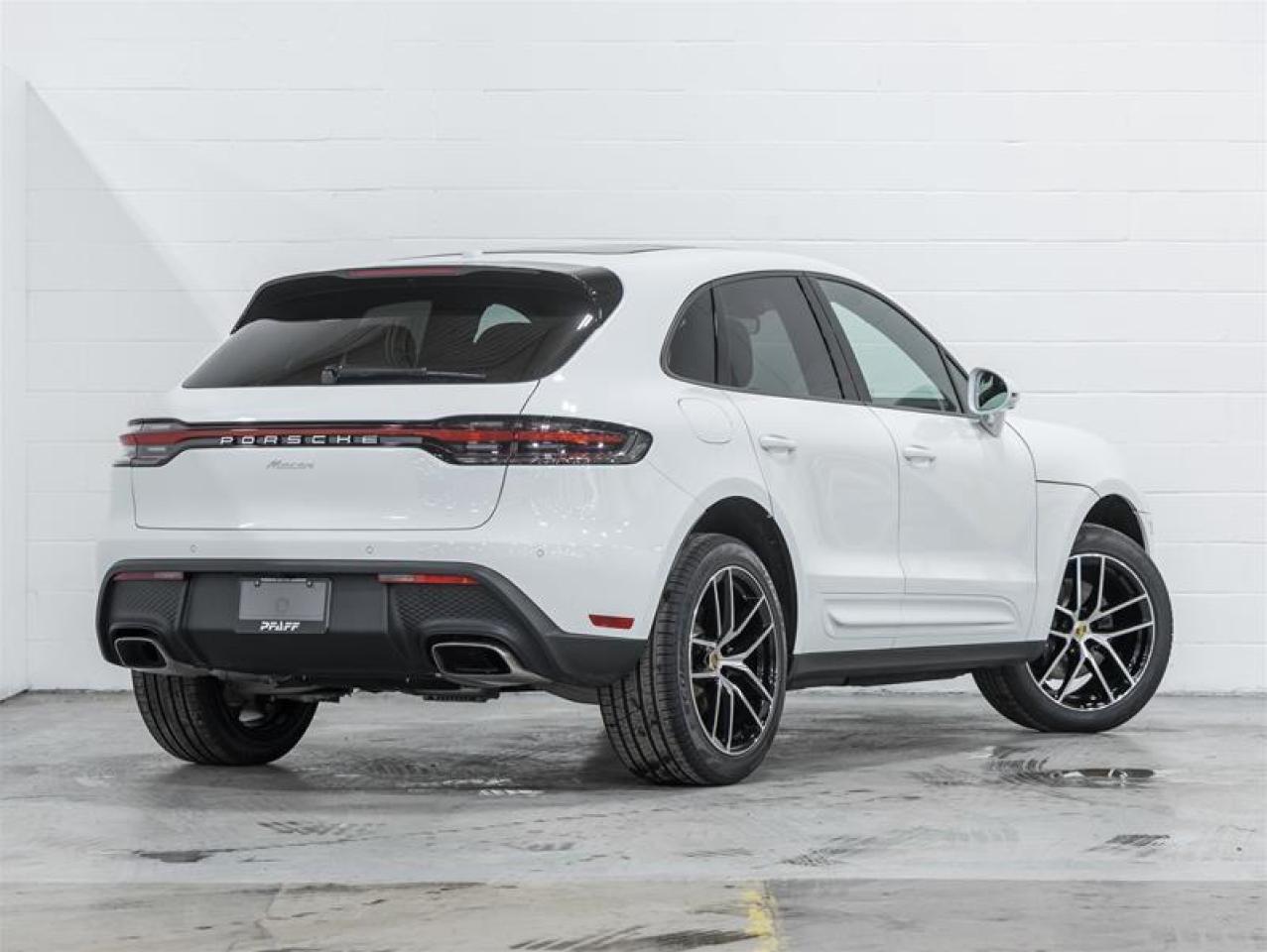 2026 Porsche Macan  Photo