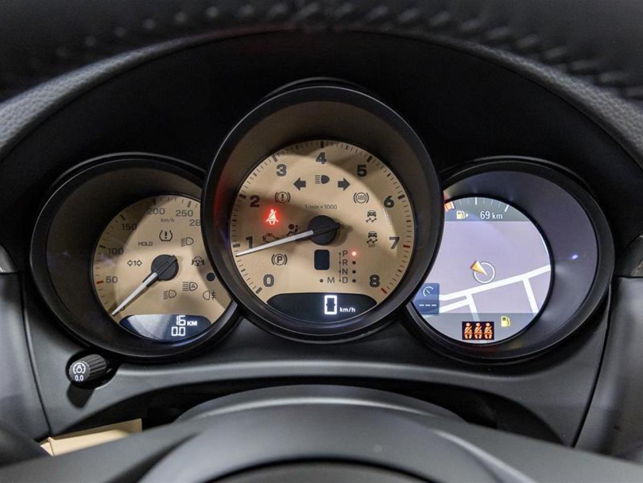 2026 Porsche Macan  Photo