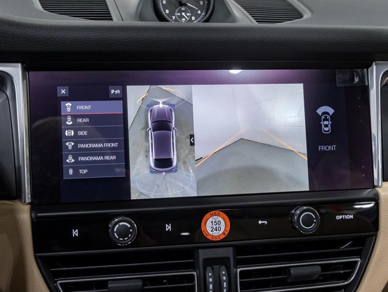 2026 Porsche Macan  Photo