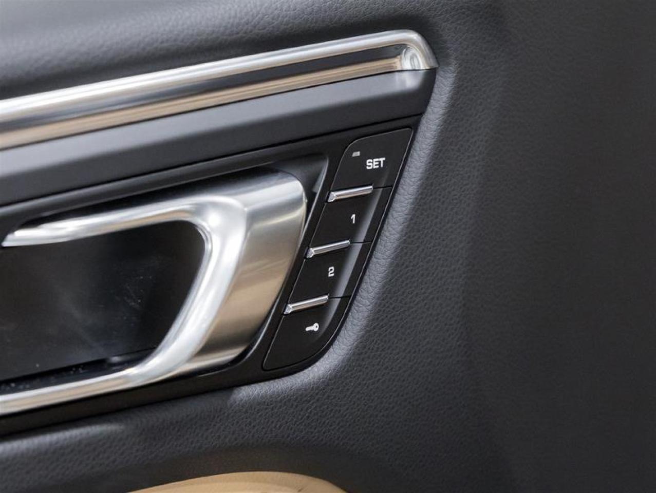 2026 Porsche Macan  Photo