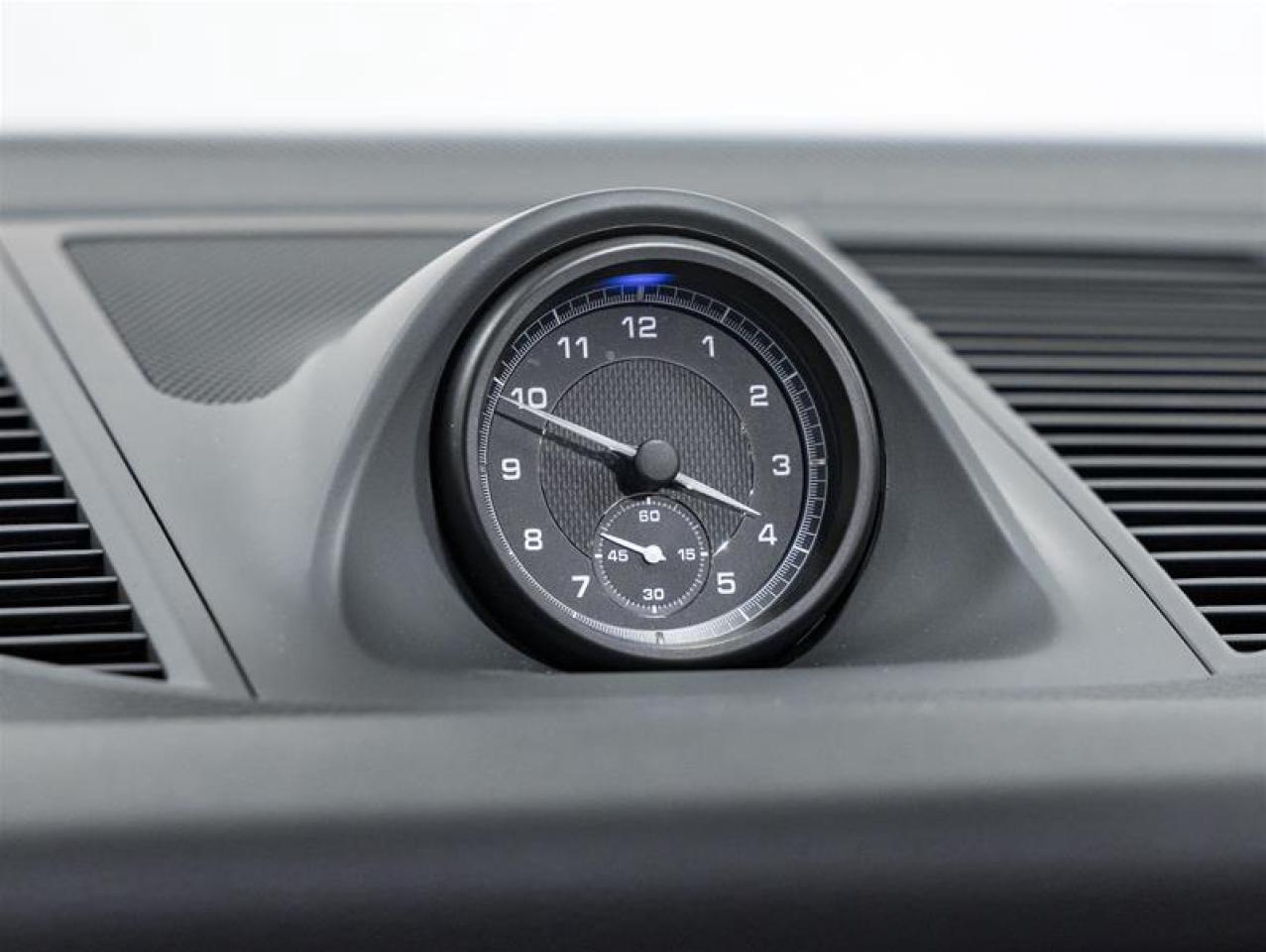 2026 Porsche Macan  Photo