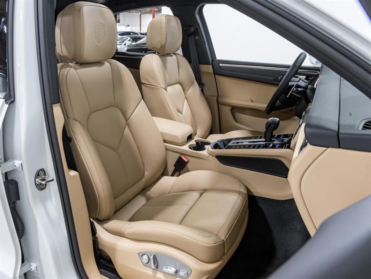 2026 Porsche Macan  Photo