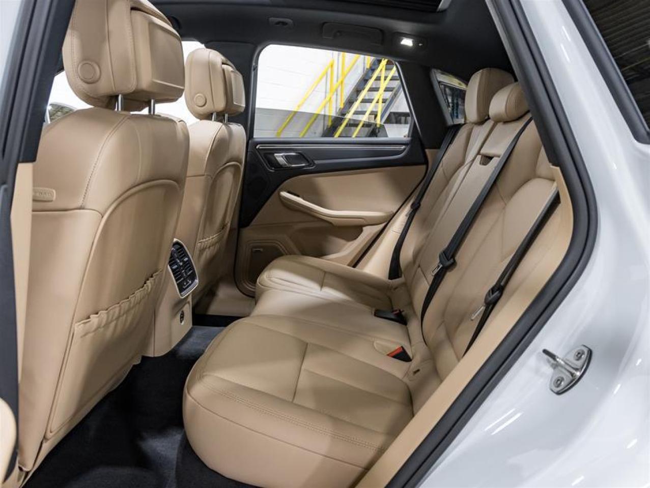 2026 Porsche Macan  Photo