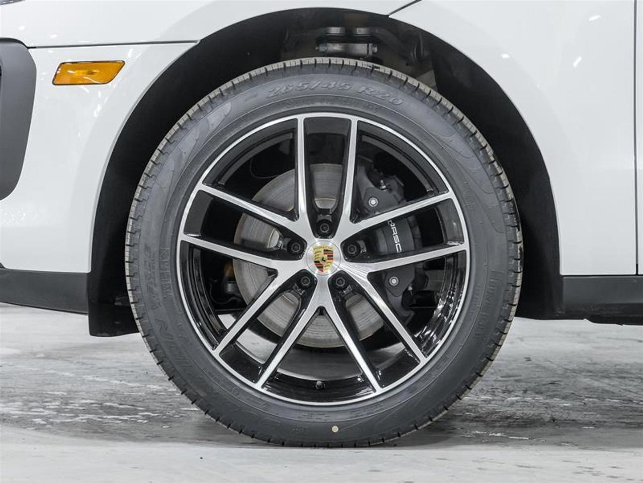 2026 Porsche Macan  Photo