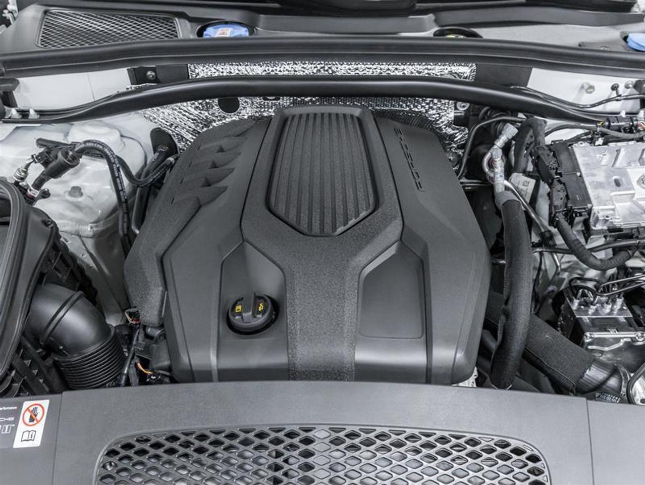 2026 Porsche Macan  Photo