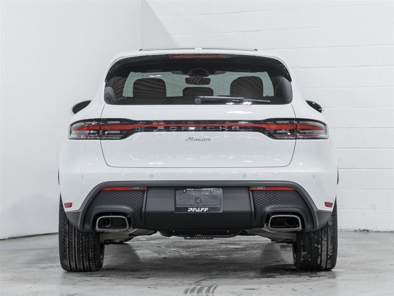 2026 Porsche Macan  Photo