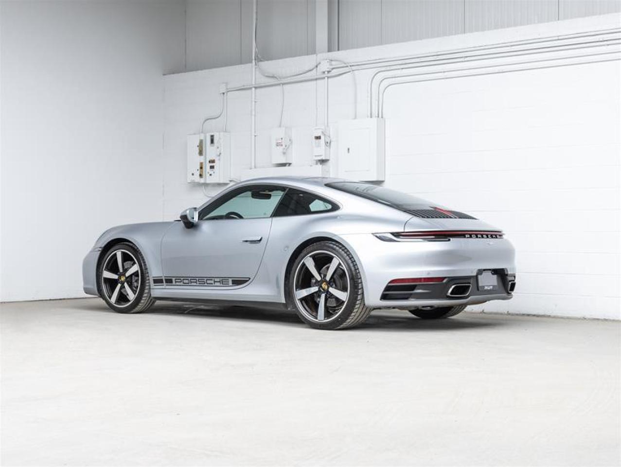 2020 Porsche 911  Photo