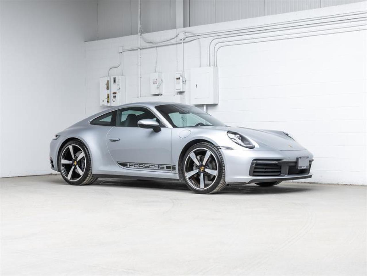 2020 Porsche 911  Photo
