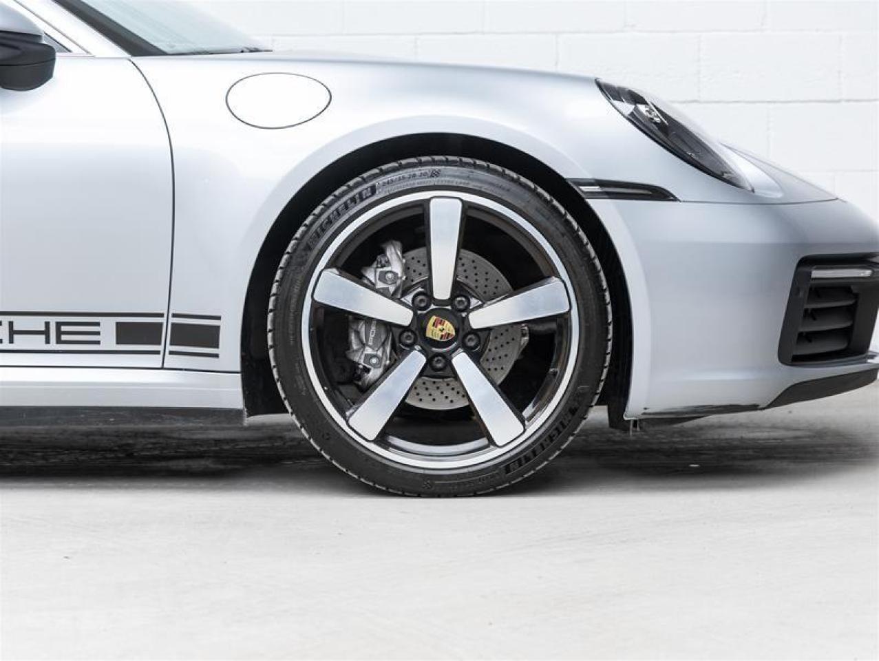 2020 Porsche 911  Photo