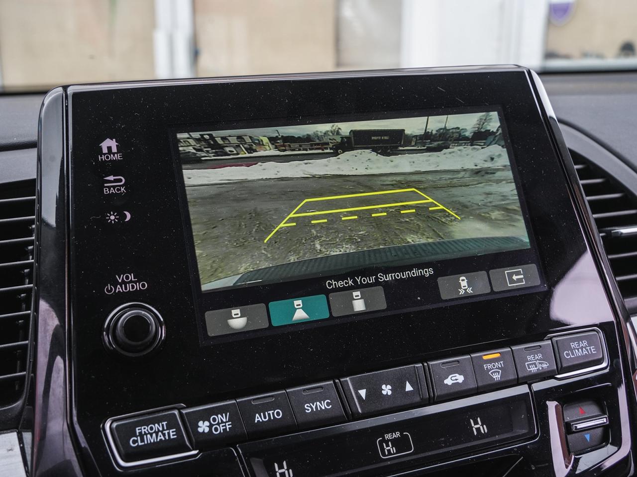 2024 Honda Odyssey Touring Photo