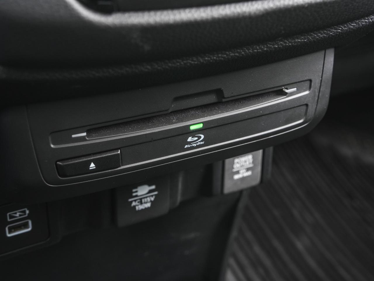 2024 Honda Odyssey Touring Photo