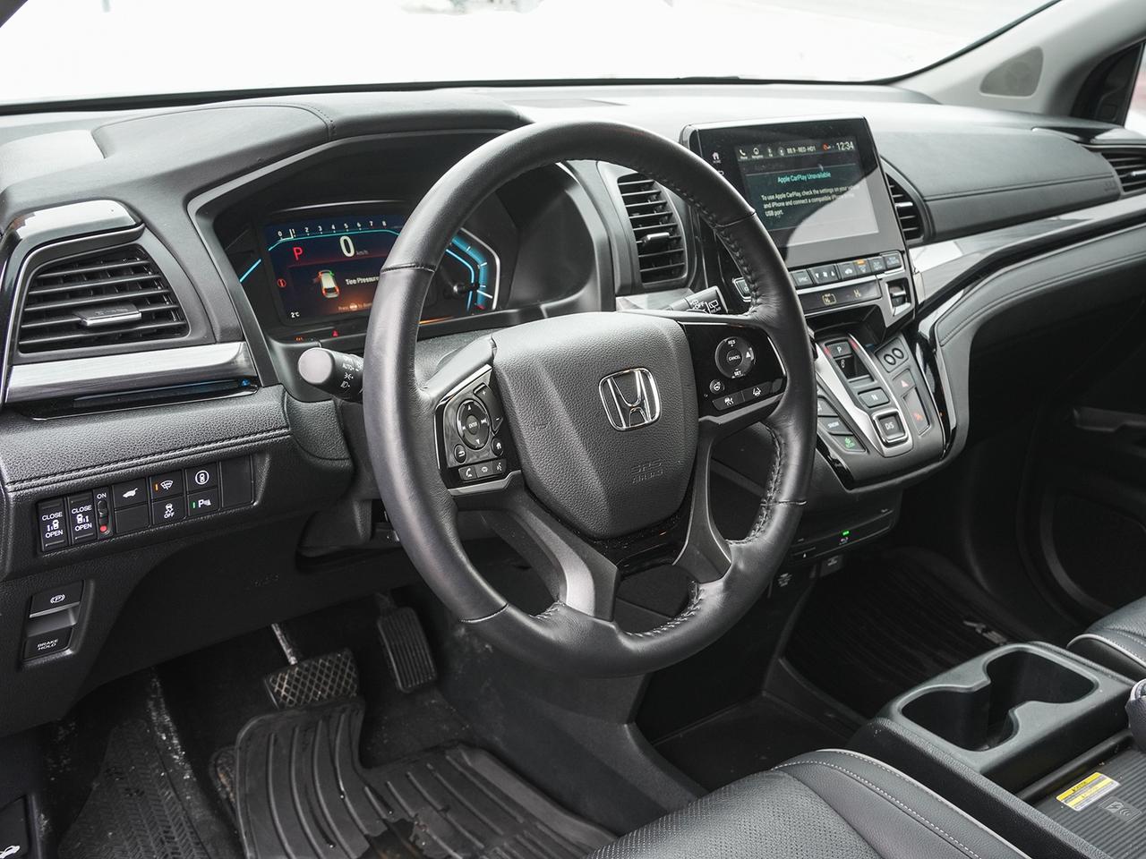 2024 Honda Odyssey Touring Photo