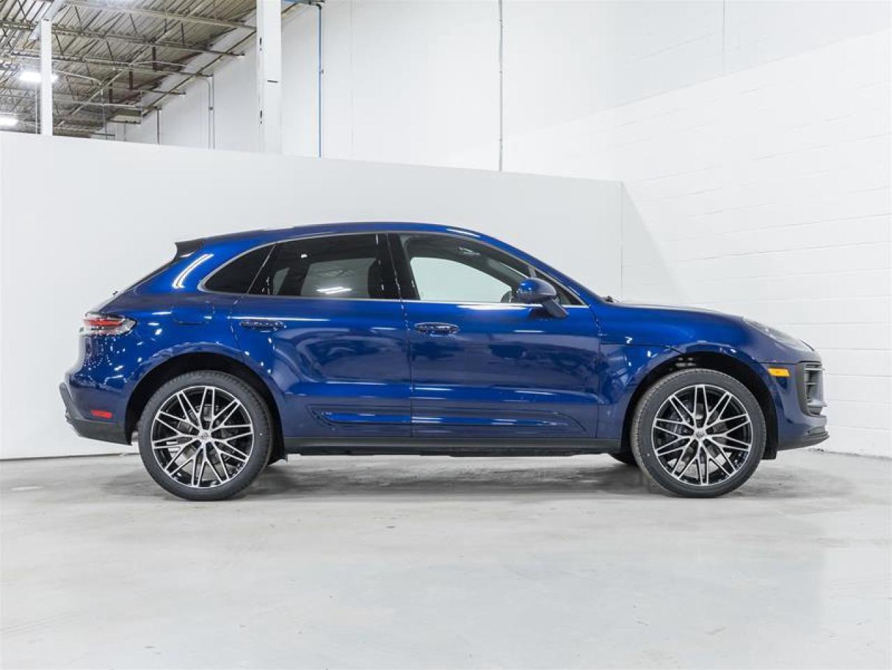 2026 Porsche Macan  Photo