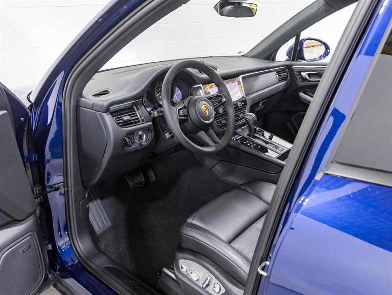 2026 Porsche Macan  Photo