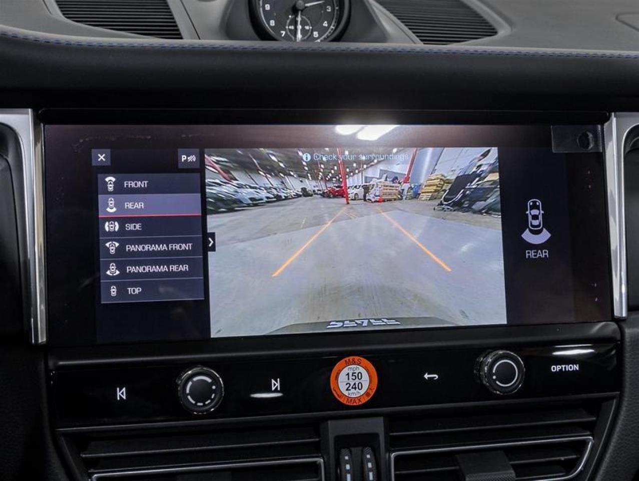 2026 Porsche Macan  Photo