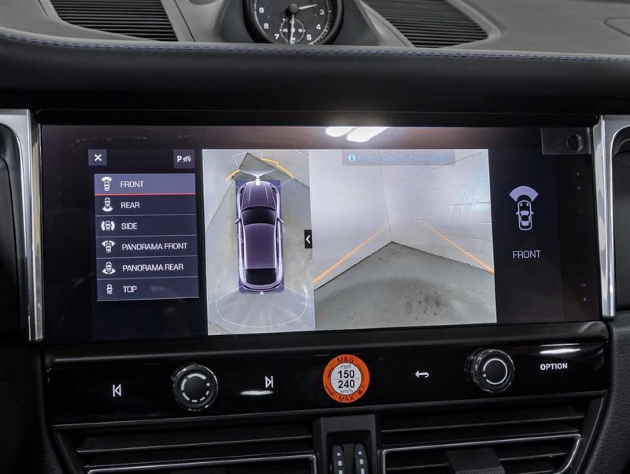 2026 Porsche Macan  Photo