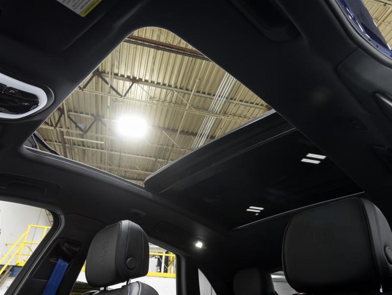 2026 Porsche Macan  Photo