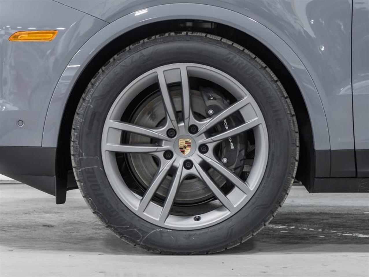 2026 Porsche Cayenne  Photo4