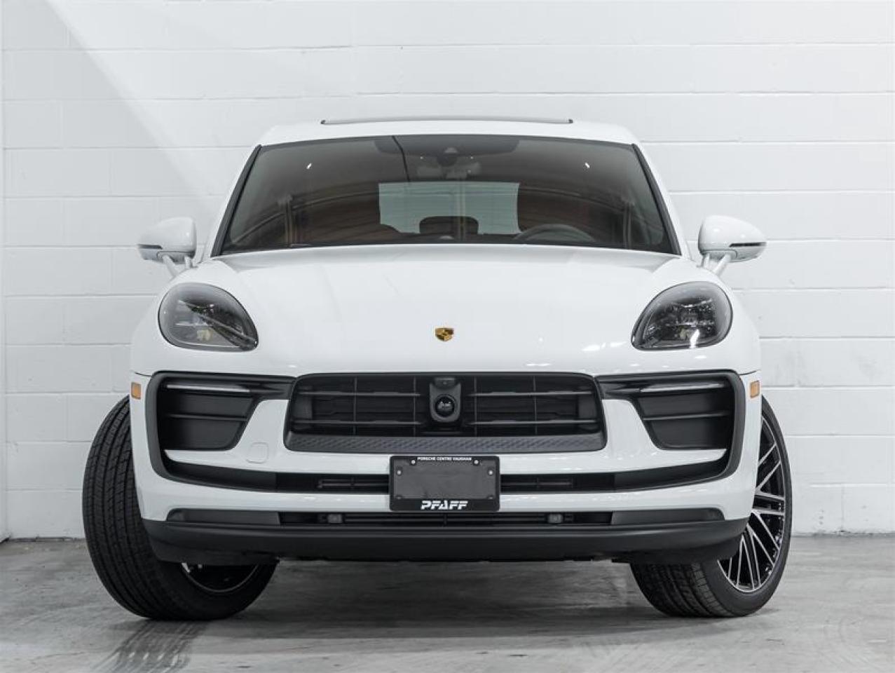 2026 Porsche Macan  Photo