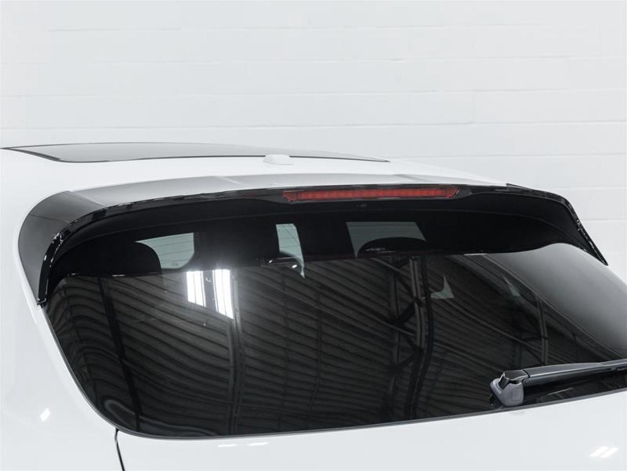 2026 Porsche Macan  Photo