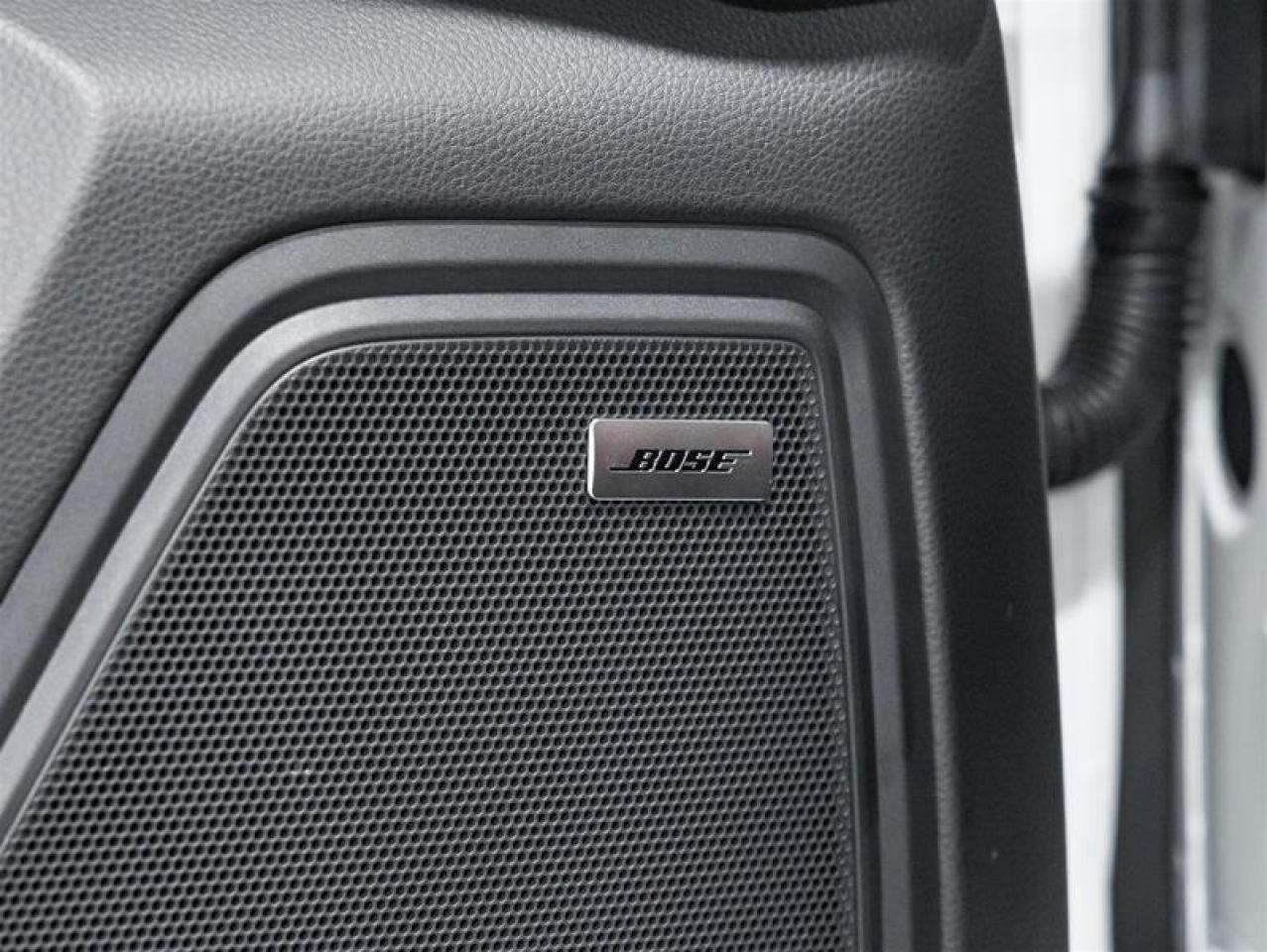 2026 Porsche Macan  Photo