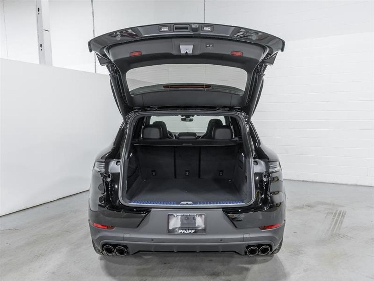 2026 Porsche Cayenne  Photo