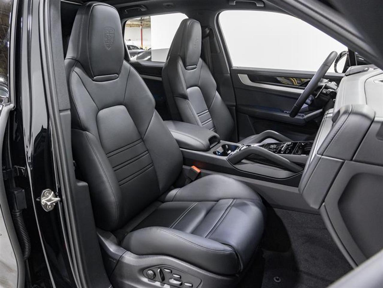 2026 Porsche Cayenne  Photo
