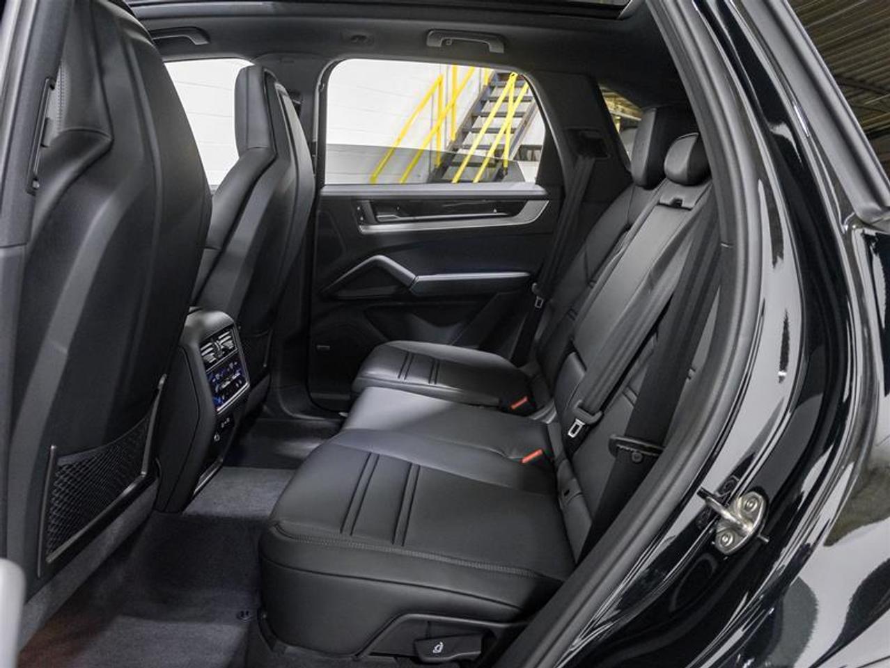 2026 Porsche Cayenne  Photo