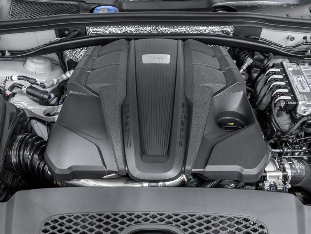 2026 Porsche Macan  Photo