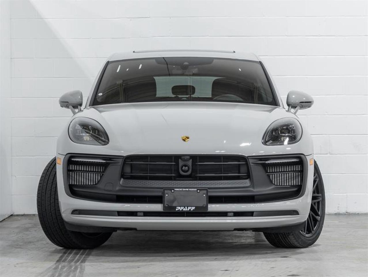 2026 Porsche Macan  Photo