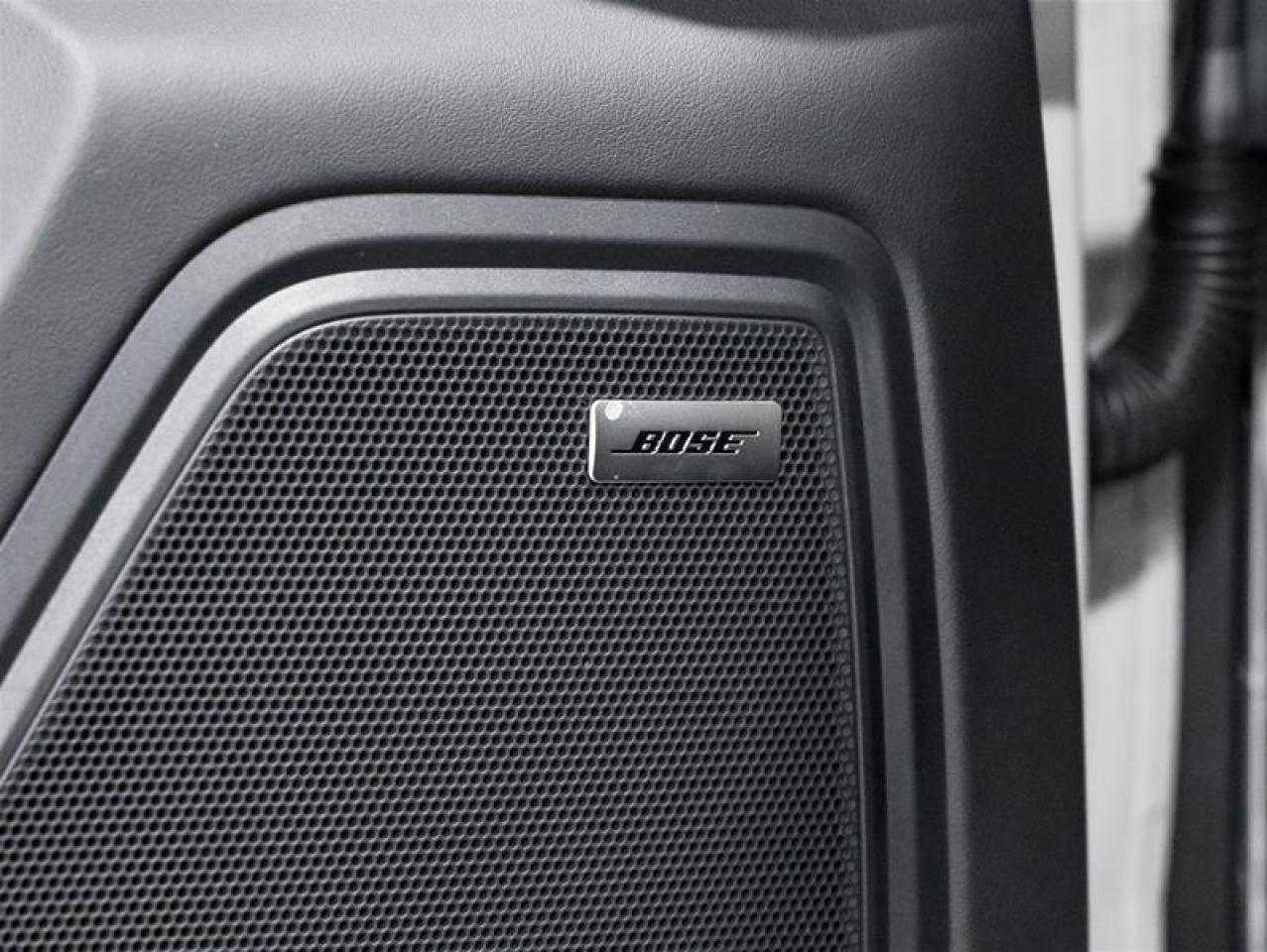 2026 Porsche Macan  Photo