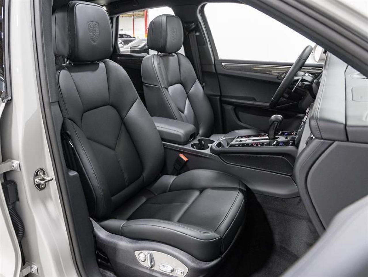 2026 Porsche Macan  Photo