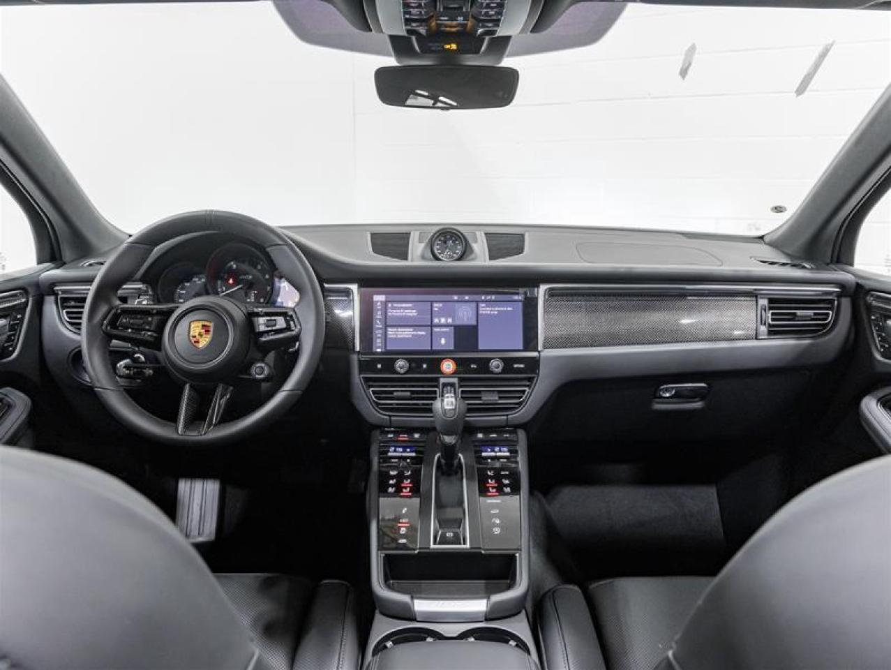 2026 Porsche Macan  Photo