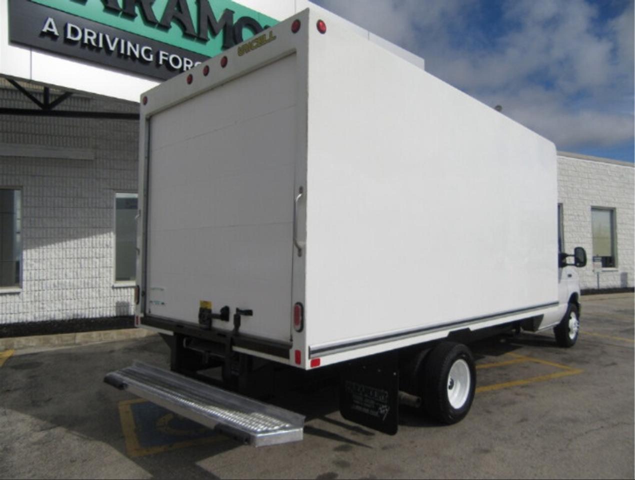 2023 Ford Super Duty E-450 DRW CUBE VAN 16FT HIGH BOX WITH ROLLOUT RAMP Photo