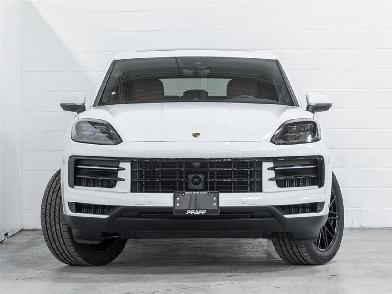 2026 Porsche Cayenne  Photo5