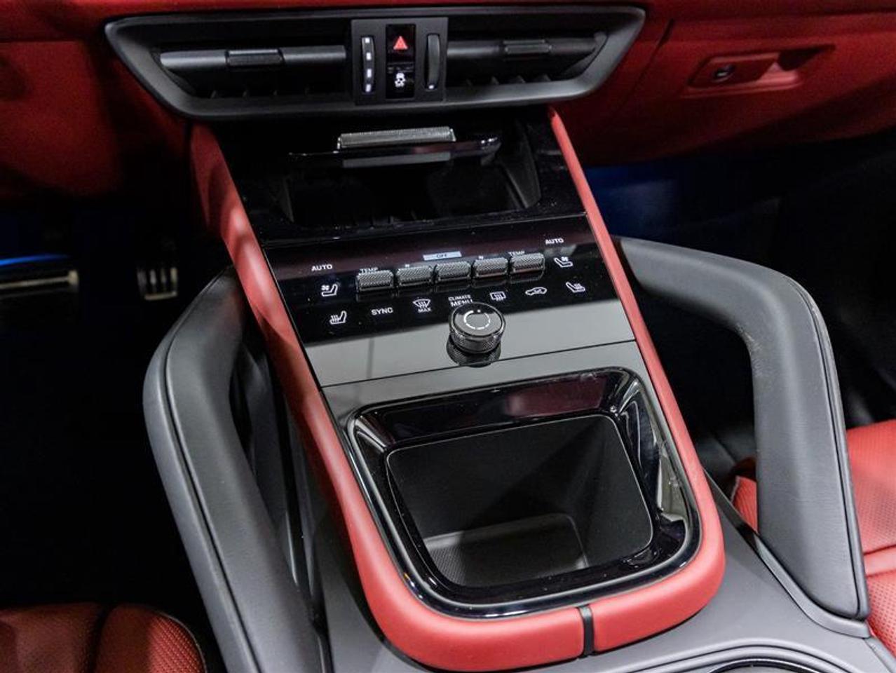 2026 Porsche Cayenne  Photo