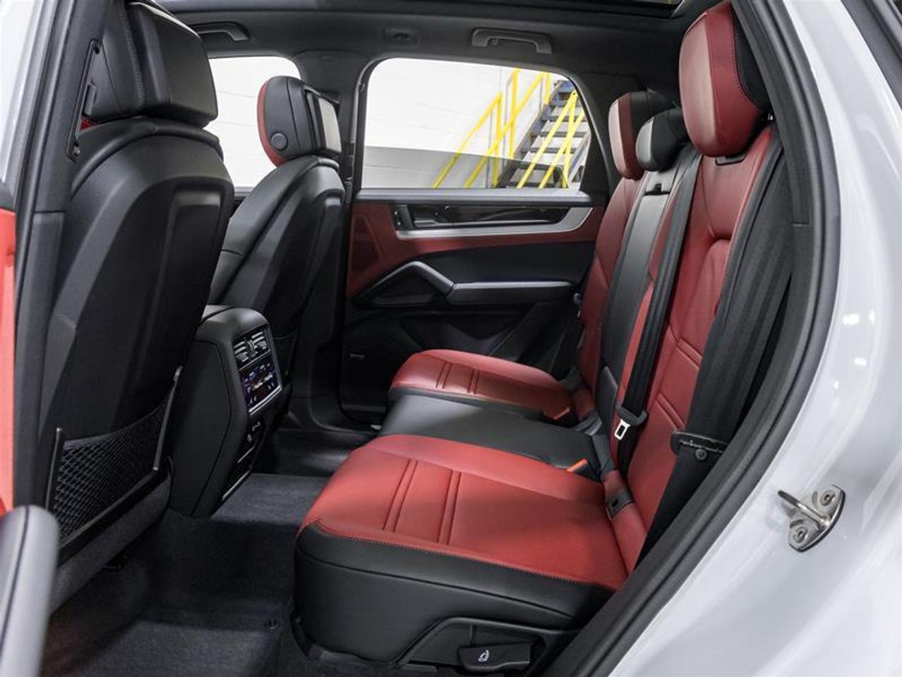2026 Porsche Cayenne  Photo