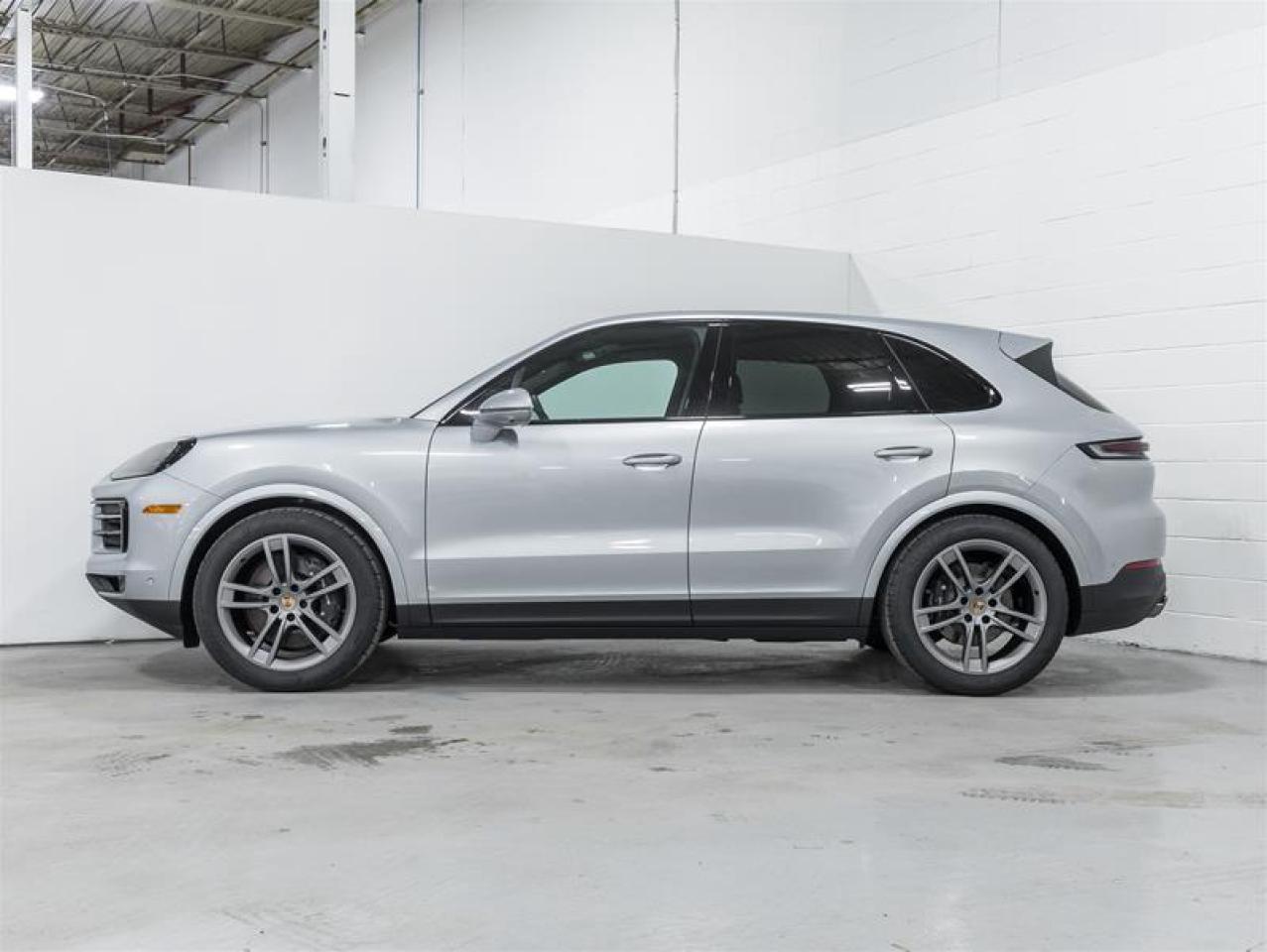 2026 Porsche Cayenne  Photo3