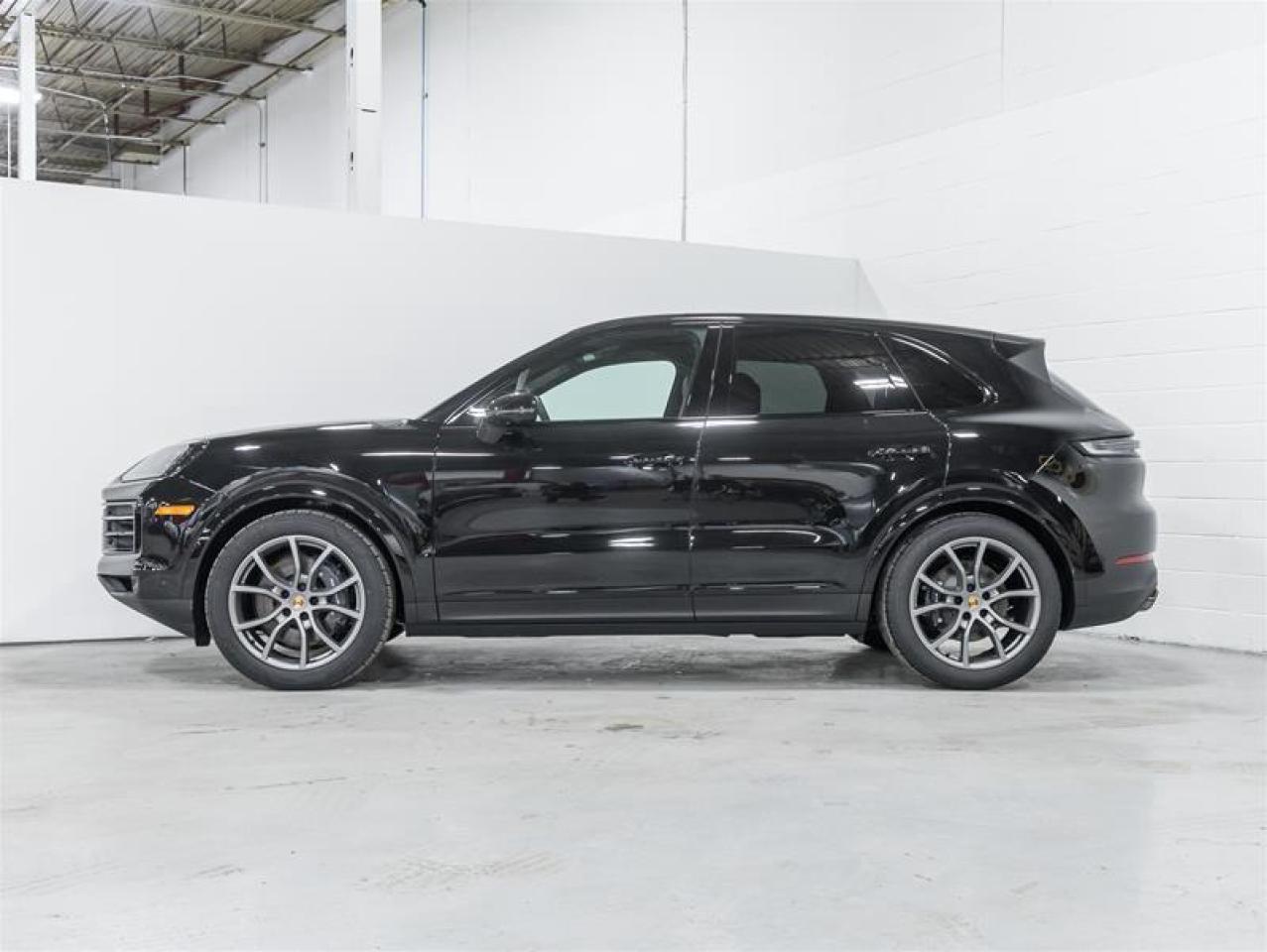 2026 Porsche Cayenne  Photo3