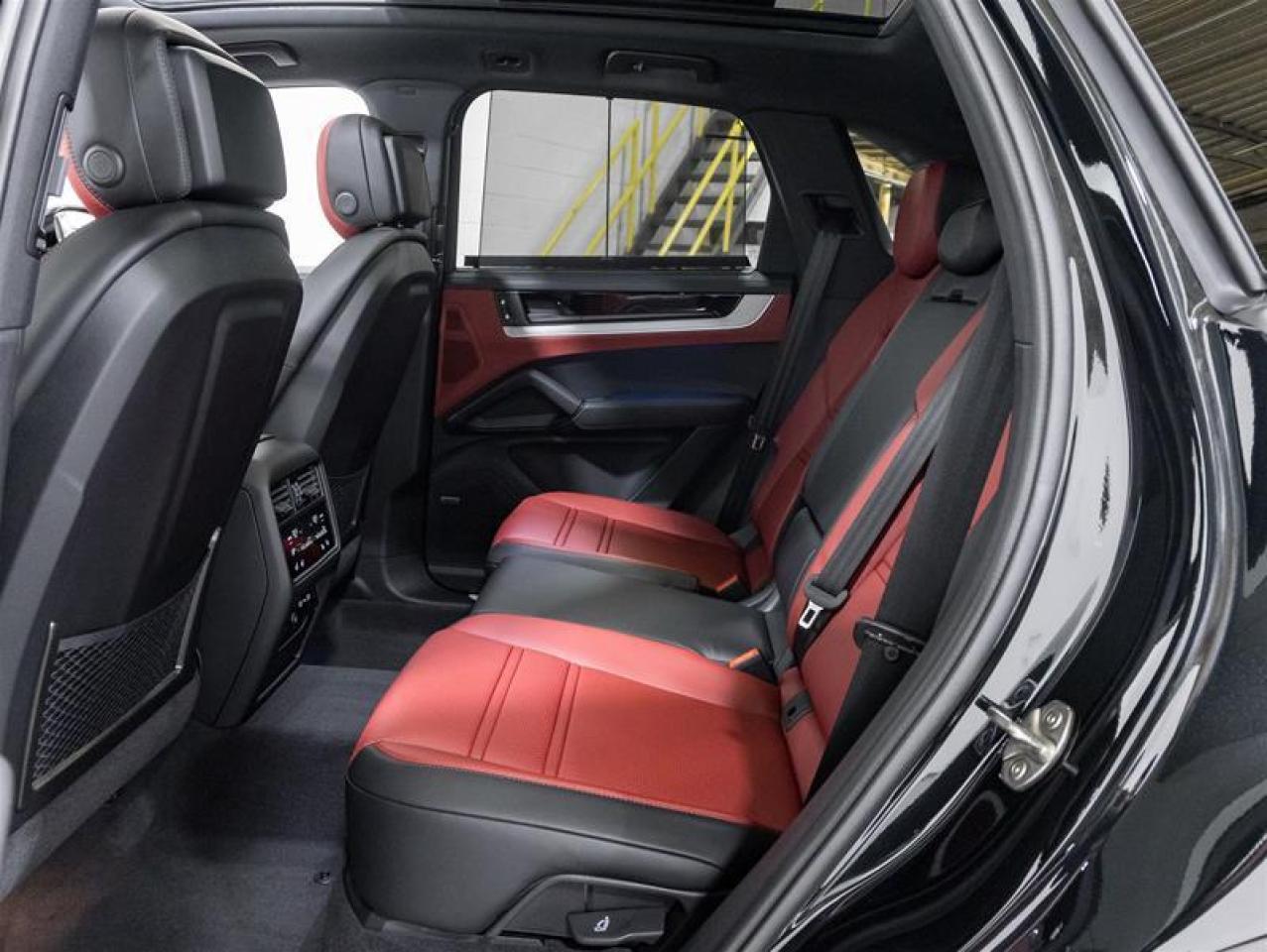 2026 Porsche Cayenne  Photo