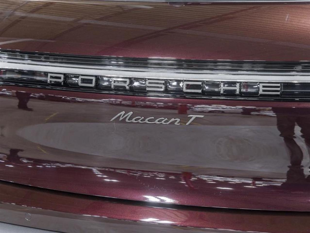 2026 Porsche Macan  Photo