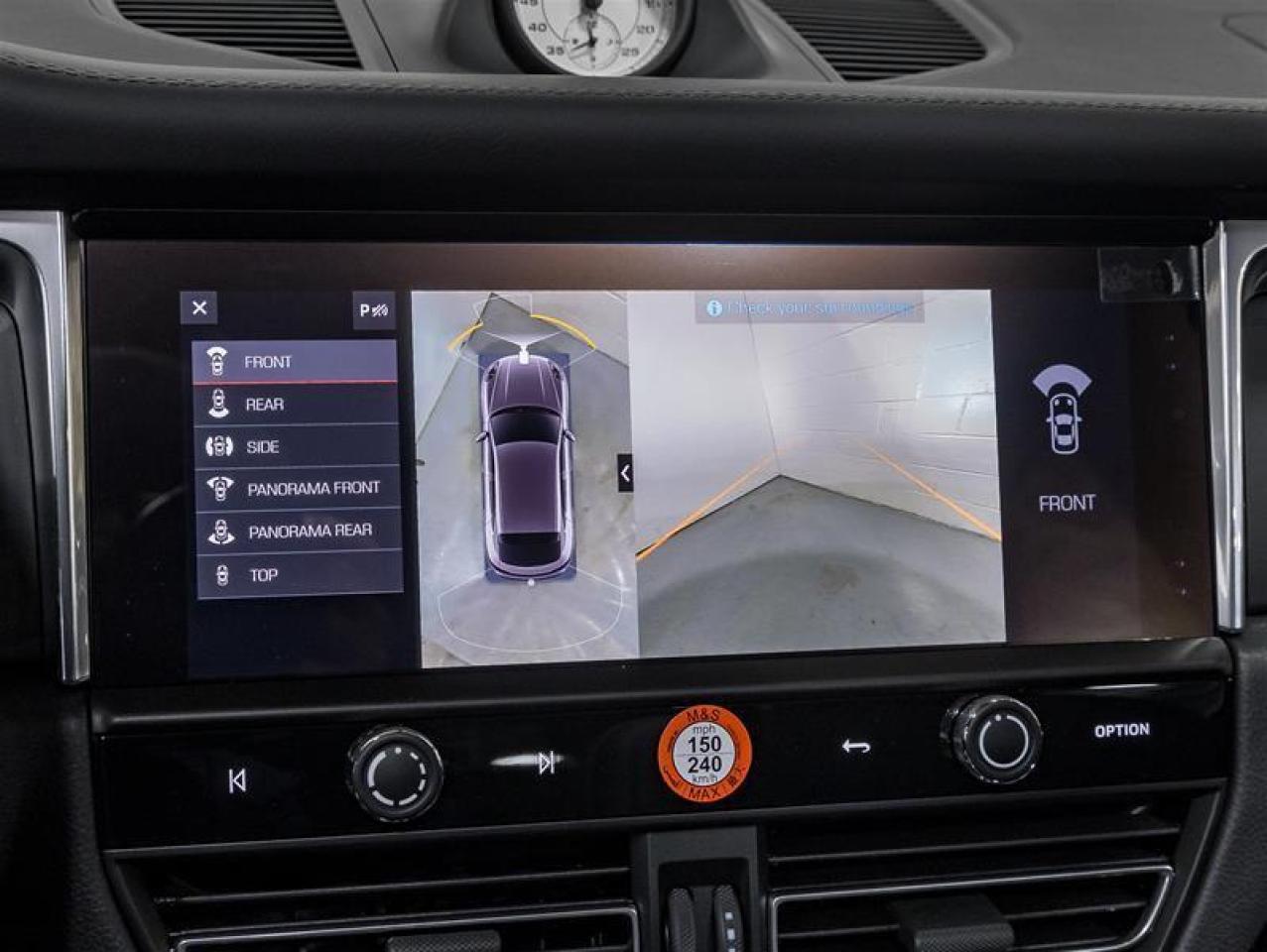 2026 Porsche Macan  Photo