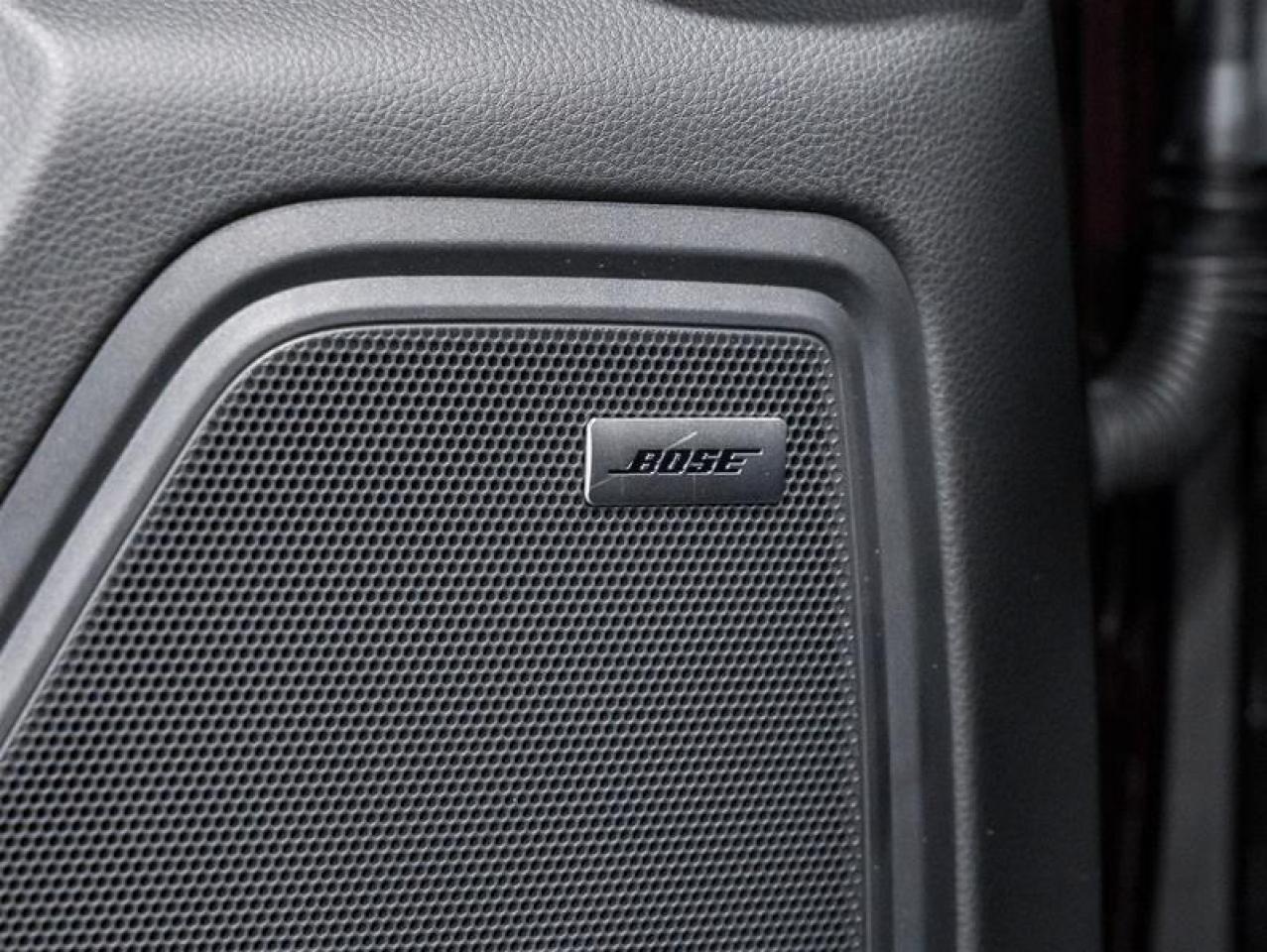 2026 Porsche Macan  Photo