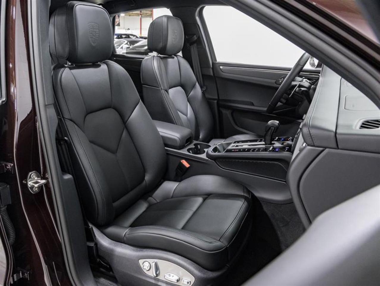 2026 Porsche Macan  Photo