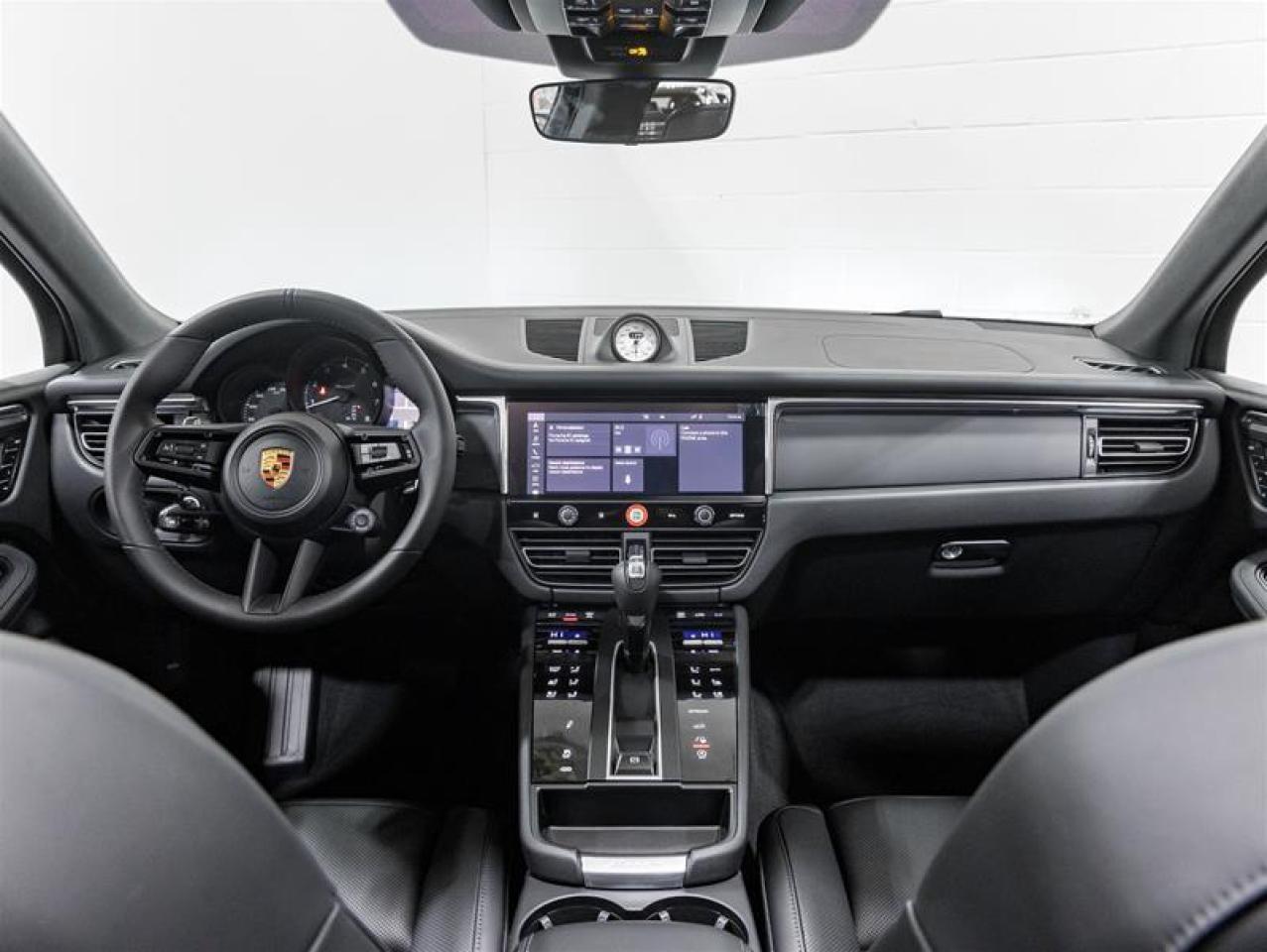 2026 Porsche Macan  Photo