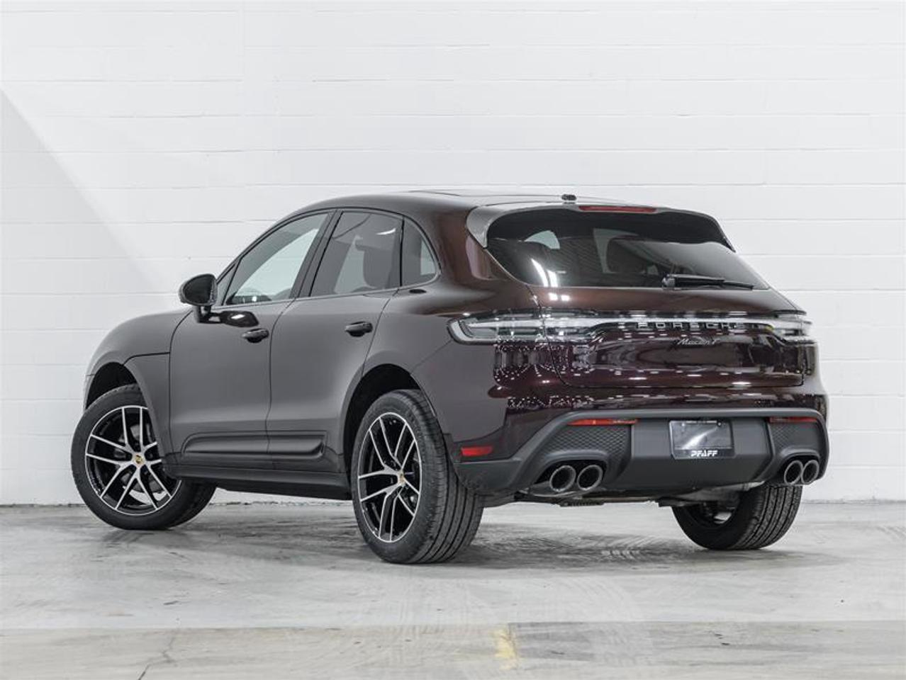 2026 Porsche Macan  Photo