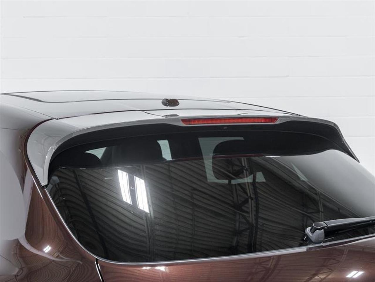 2026 Porsche Macan  Photo