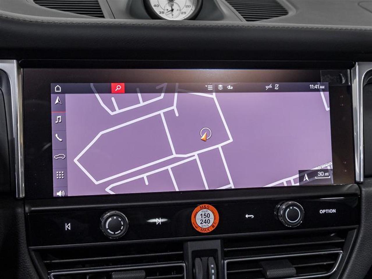 2026 Porsche Macan  Photo