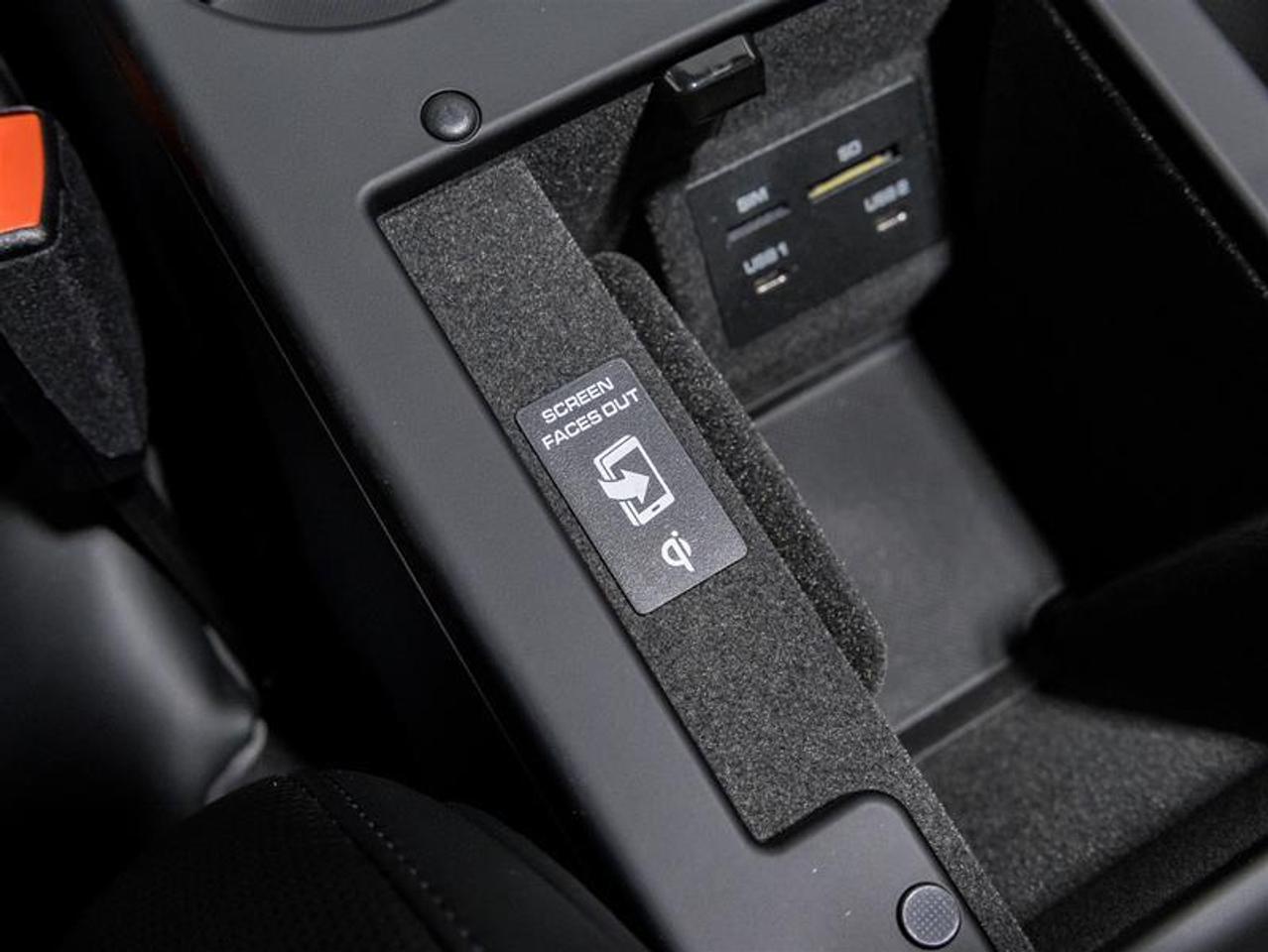 2026 Porsche Macan  Photo